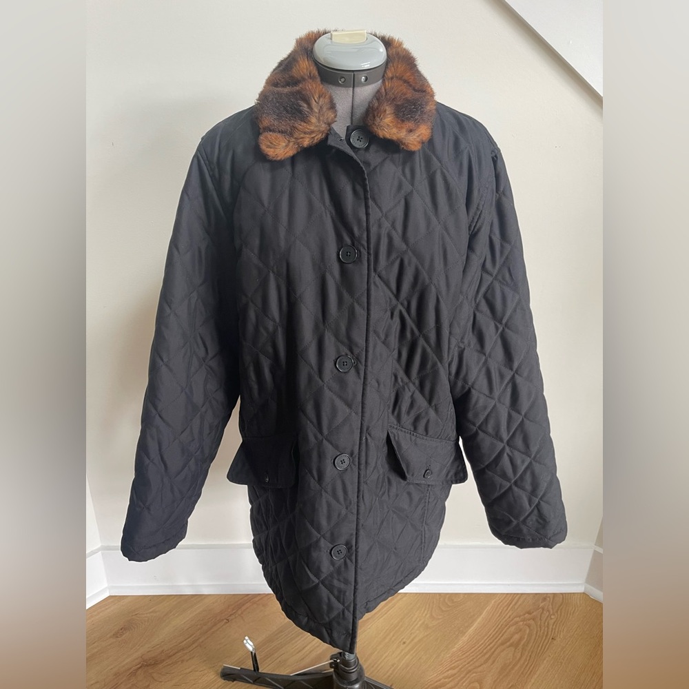 Lauren Ralph Lauren  Black Label Quilted Light Jacket Faux Fur Collar MEDIUM